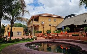 Casa De Jardim Guesthouse